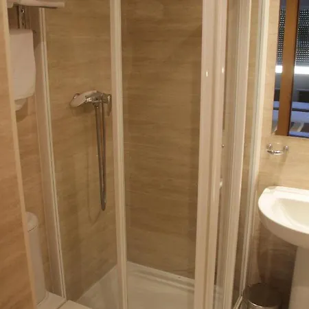 Francisco Salinas Gasthof Burgo